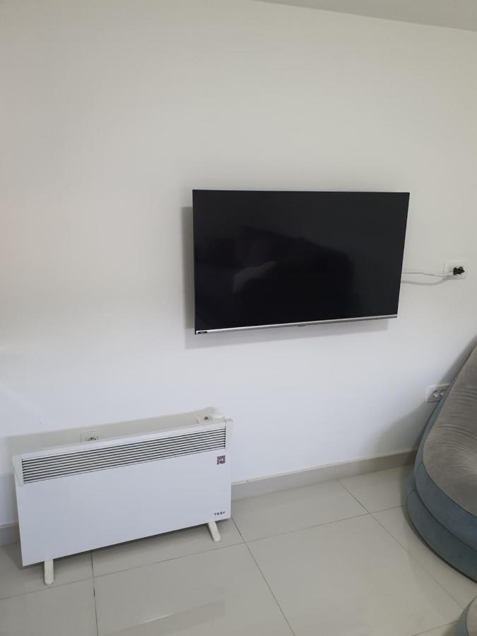 Apartman Tolosi 2 Подгориця Екстер'єр фото